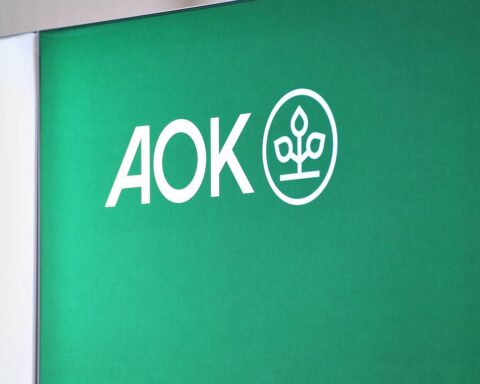 AOK-Vorstand fordert bedarfsorientierte Krankenhausfinanzierung zur Sicherstellung der Patientenversorgung und Wirtschaftlichkeit.