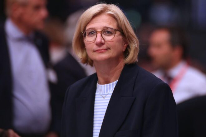 Anke Rehlinger mit 99,7 % als Landesvorsitzende der Saar-SPD wiedergewählt