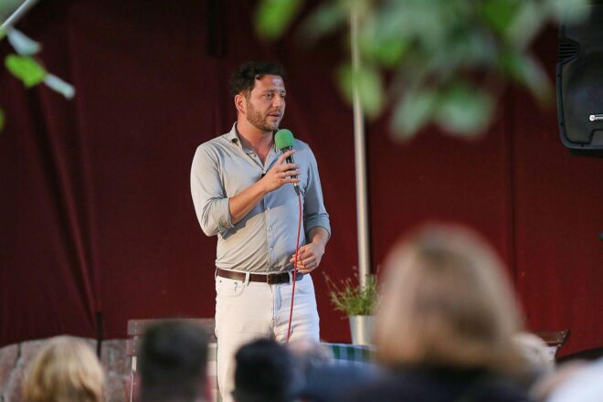 Banaszak fordert von Grünen mehr Profil und verteidigt sich