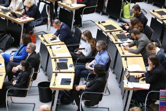 Berliner Grüne stellen neue Pressesprecherin für Wahlkampf vor