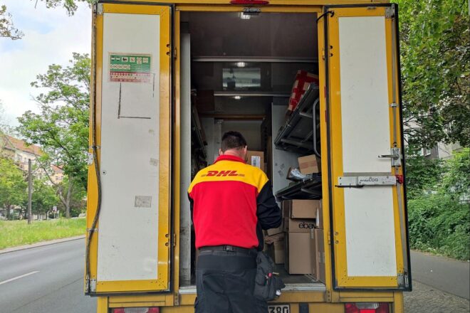 DHL erwartet über 12 Millionen Pakete pro Tag zur Weihnachtszeit