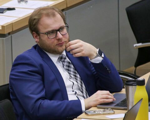 Neues Novartis-Werk in Halle für innovative Krebstherapien: 34,7 Mrd. Euro Investition bis 2027.