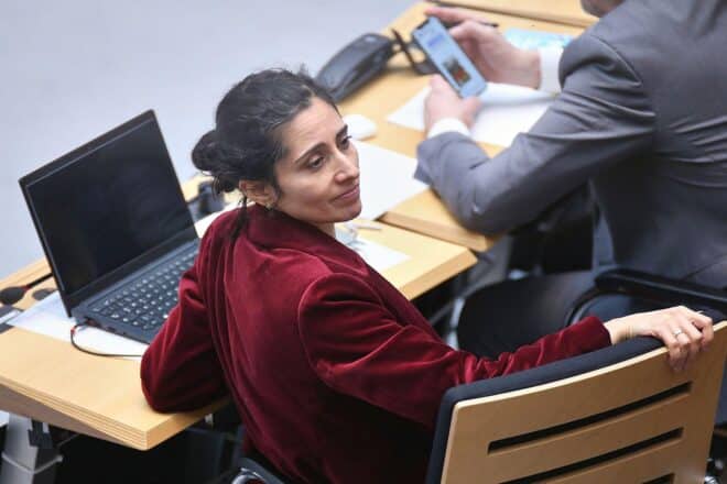 Grüne fordern Rücknahme von Kürzungen bei Frauenprojekten in Berlin