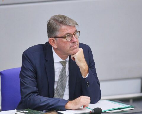 Wolfram Weimer, Kulturstaatsminister, unter Kritik wegen Korruptionsvorwürfen und Lobbyismus.