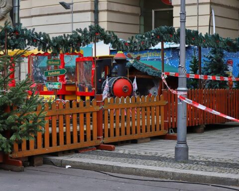 Magdeburger Weihnachtsmarkt, Sicherheitskonzepte,Absage; Sorge vor Anschlägen, Diskussionen mit Landesbehörden.