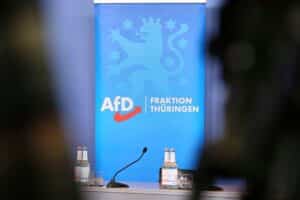 Thüringens Politiker diskutieren Verbot der AfD und möglichen Wahlrechtsentzug für Björn Höcke.