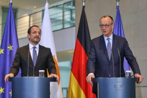 Friedrich Merz und Nikos Christodoulides bei einer Pressekonferenz im Bundeskanzleramt in Berlin.