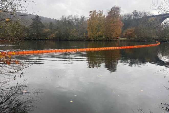 Ölschleier auf Harkortsee löst Feuerwehreinsatz in Hagen und Herdecke aus