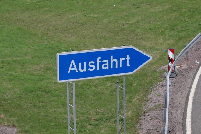 Schwerer Unfall auf A45 bei Hammersbach führt zu Vollsperrung