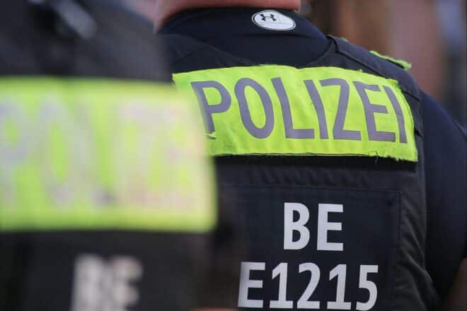 Tatverdächtiger nach Schuss auf U-Bahn in Reinickendorf ermittelt
