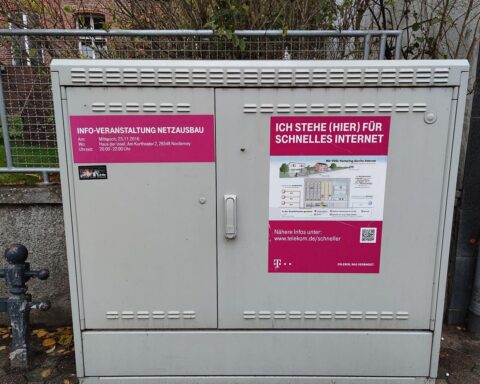 Glasfaserkabel wird verlegt; Ausbau von Hochgeschwindigkeitsinternet in Cuxhaven beginnt.