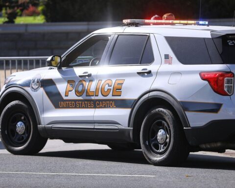 US-Polizei sichert den Schauplatz nach Terroranschlag auf Nationalgardisten in Washington D.C.