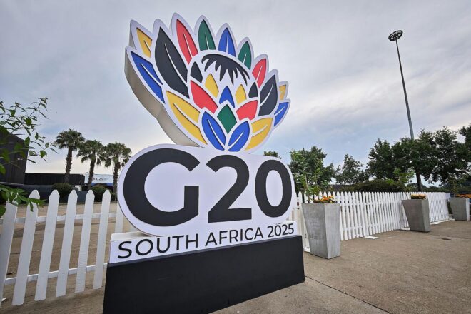 Trump will Südafrika nicht zu G20 einladen und stoppt Gelder