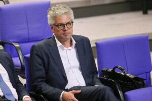 Stefan Nacke fordert die Abschaffung von Minijobs für faire Arbeitsbedingungen und soziale Absicherung.