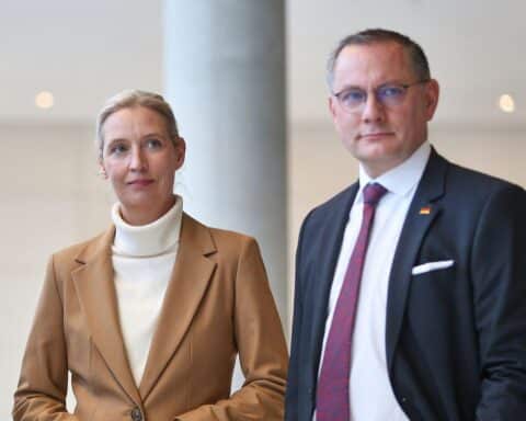 Alice Weidel und Tino Chrupalla: AfD-Chefs betonen gemeinsame Politik und internationale Beziehungen.