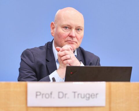 Achim Truger fordert Solidaritätsabgabe für Topverdiener zur Vermeidung sozialer Kürzungen in Deutschland.