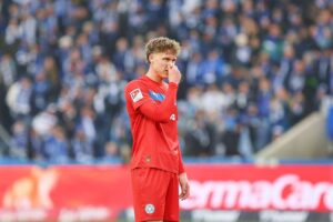 Intensive Fussballpartie im Holstein-Stadion: Kiel besiegt Dresden 2:1 und meistert Abstiegsangst.