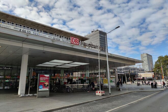 21-Jähriger am Essener Hauptbahnhof niedergestochen