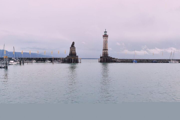Lindau am Bodensee mit Fischern, Schutzmaßnahmen und Drohnentechnologie für gefährdete Fischarten.