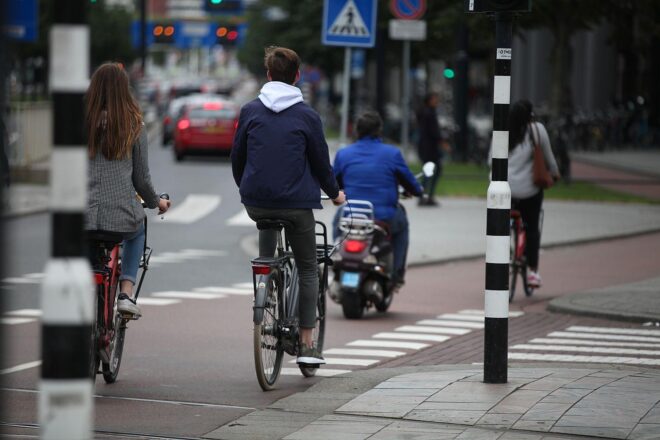 ADAC will verpflichtende Türwarnsysteme gegen "Dooring"-Unfälle