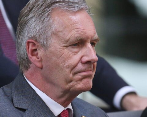 Christian Wulff kritisiert Bundesregierung und fordert mutigen Neustart und bessere Kommunikation.