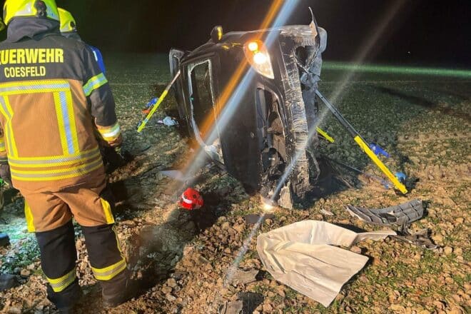 Autofahrer nach Unfall in Gleisbett bei Coesfeld verletzt