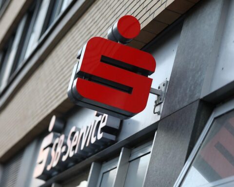 Zwei Banken kündigen Konten der "Roten Hilfe" - Existenzfrage für den Verein steht an.