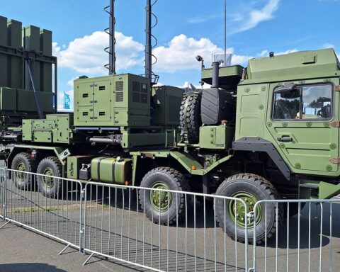 Bundeswehr-Beschaffungen: neue Schützenpanzer, Lenkflugkörper und Radarsysteme im Wert von 50 Milliarden Euro.