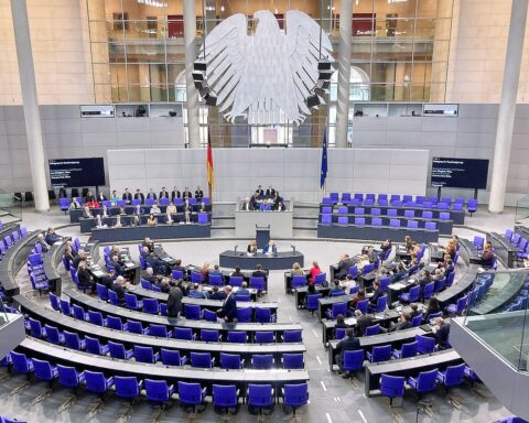 Bundestagsabgeordnete stimmen über Gedenkort für polnische Opfer des Zweiten Weltkriegs ab.