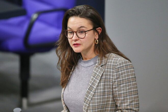 CDU-Abgeordnete Aeikens mahnt "demokratische Mitte" zu Selbstkritik