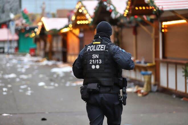 Dobrindt: Weihnachtsmärkte sind sicher