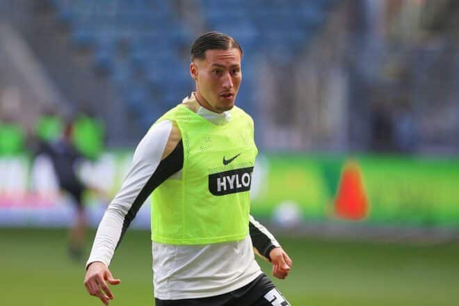 Eintracht Frankfurt verpflichtet Stürmer Younes Ebnoutalib