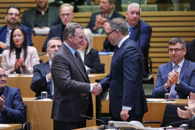 Forsa-Chef: CDU muss in Ost-Ländern mit Linken kooperieren