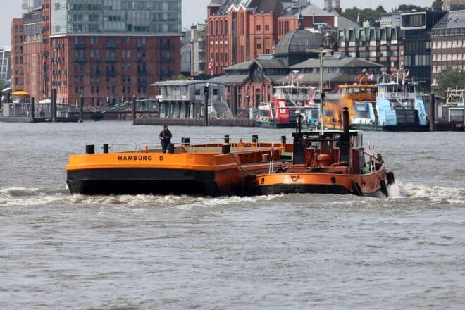 Hamburg prüft neue Badestellen an Alster und Kanälen