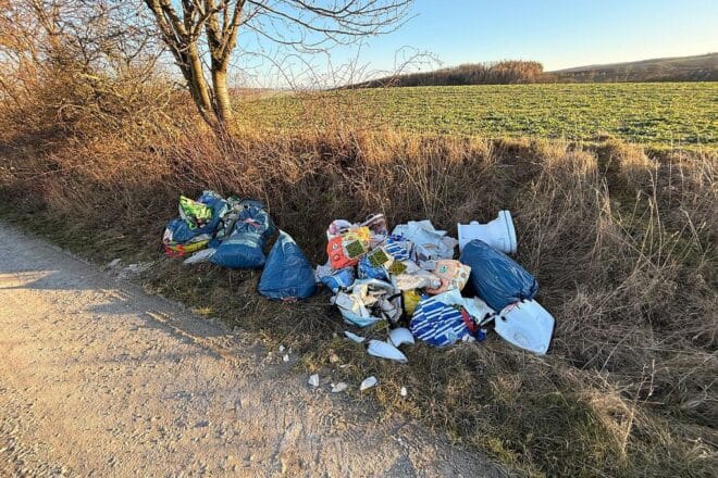 Illegale Müllentsorgung bei Sibbesse-Adenstedt