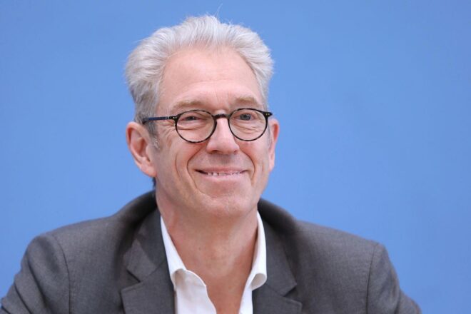 Kassenärzte wollen Praxisgebühr und Erhöhung der Tabaksteuer
