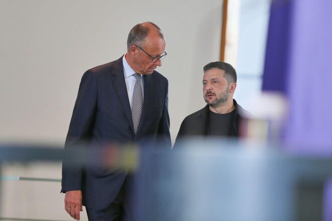 Merz empfängt Selenskyj und andere Regierungschefs am Montag