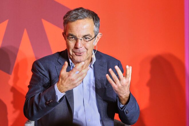 Navid Kermani wünscht sich mehr Begeisterung in der Politik