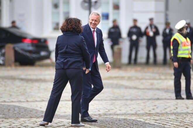 Neuer Großauftrag für Meyer-Werft – Wulff soll Streit schlichten