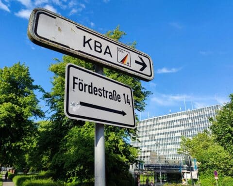 Zuwächse bei Pkw-Neuzulassungen in Deutschland, inklusive Elektroautos und Importmarken.