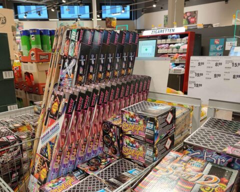 Feuerwerksverkauf in Rostock: Regeln für Silvesterböller und Sicherheitsvorschriften.