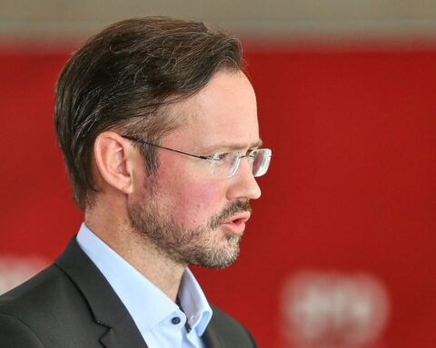 Dirk Wiese befürwortet Reuls Ablehnung einer Zusammenarbeit mit der rechtsextremen AfD.