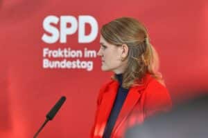Sonja Eichwede spricht optimistisch über das Rentenpaket im Bundestag und Altersabsicherung.
