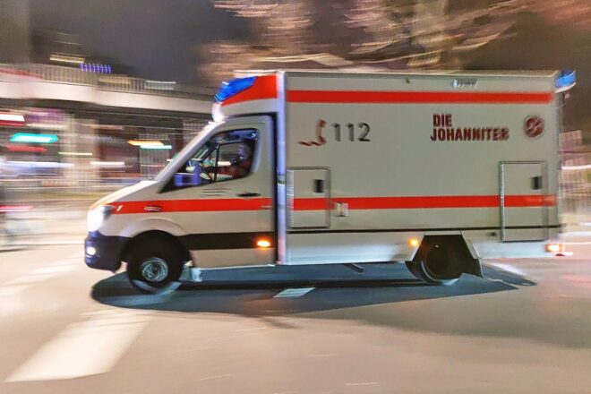 Schwerer Frontalzusammenstoß auf B27 bei Bad Friedrichshall