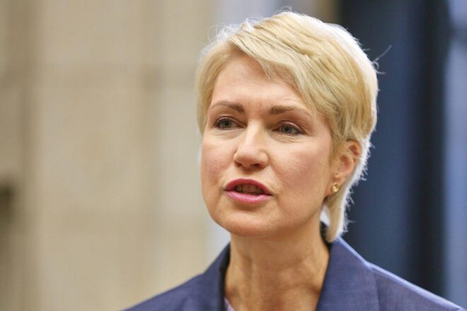 Schwesig verteidigt Klimaschutzstiftung vor Untersuchungsausschuss