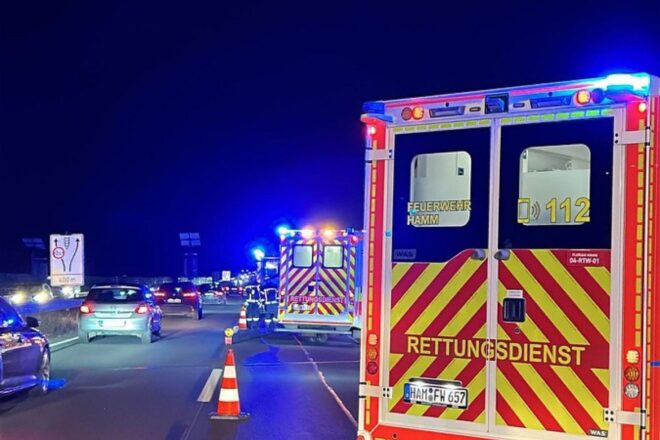 Sechs Verletzte bei Auffahrunfall auf A1 bei Werne