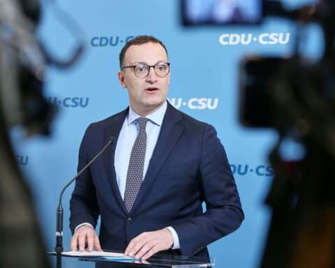 Jens Spahn spricht über Wirtschaftswachstum, Zuversicht und politische Verantwortung in Deutschland.