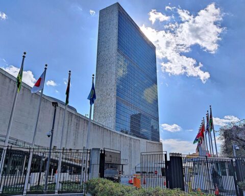 UN-Sicherheitsrat debattiert Spannungen zwischen USA und Venezuela aufgrund militärischer Operationen in Karibik.