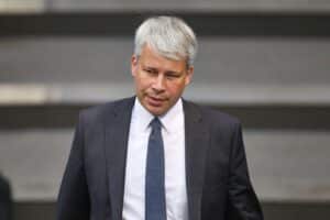 Steffen Bilger schlägt Erneuerung des Koalitionsvertrags und Sozialreformen für 2026 vor.