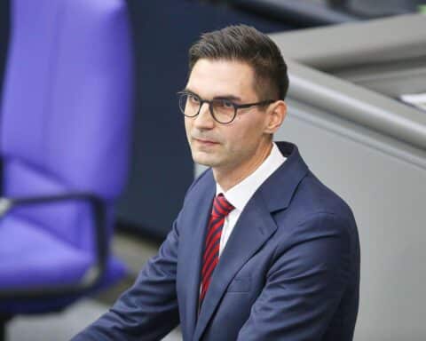 Sepp Müller spricht über das geplante Rentenpaket und dessen Unterstützung im Bundestag.